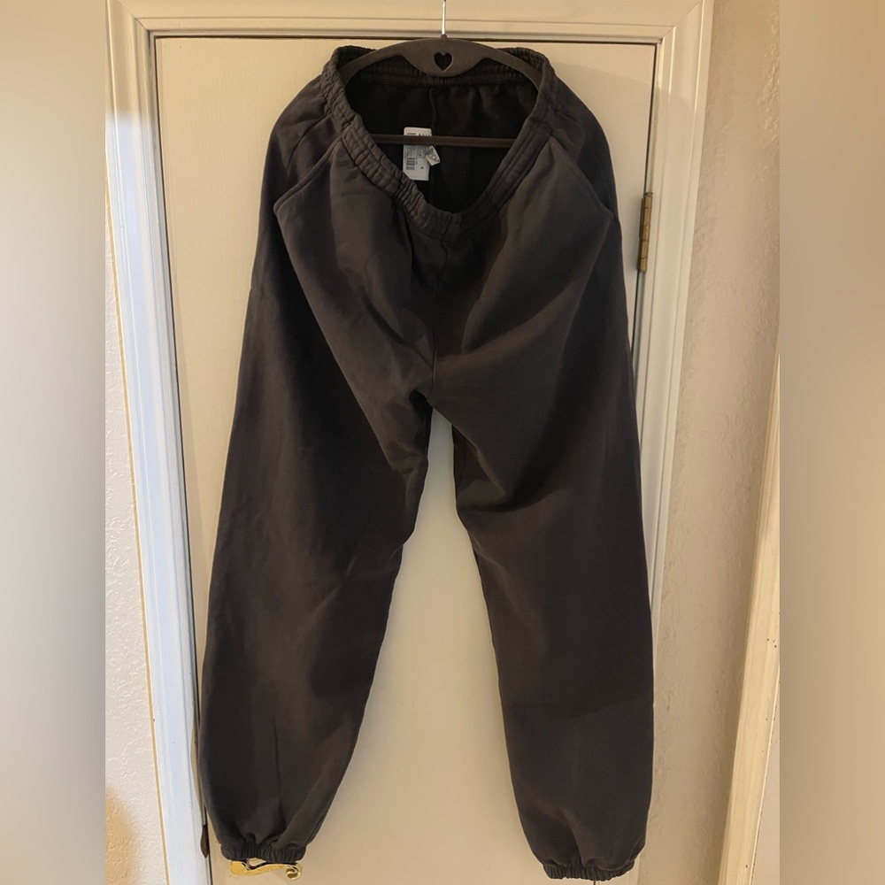 XL Dolphin blue LA APPAREL sweat pants. NEW NEVER WORN